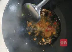 Illustration of how to stir-fry melon seeds 6