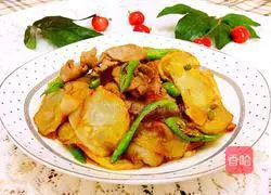 Illustration of how to make oily meat and potato slices 14