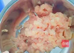 Illustration of how to make chicken and rice with pine nuts 2