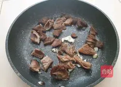 Illustration of Stir-fried Pork Sausage 4