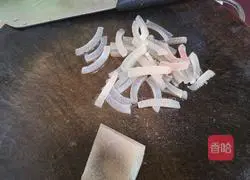 Illustration of how to make frozen pig skin 4