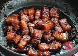 Illustration of how to make braised pork 10