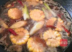 Illustration of how to make braised chicken feet with potatoes and carrots 9