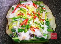 Illustration of how to make Korean seafood onion pancake 9