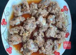 Illustration of how to make steamed pork ribs with black bean sauce 3