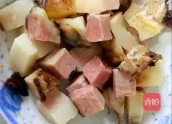 Illustration of how to cook bacon and potatoes 1