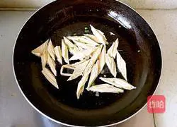 Illustration of how to make celery-flavored yuba 5