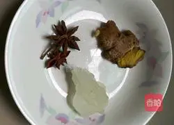 Illustration of how to make braised meat dishes (chicken wings and chicken feet) 3