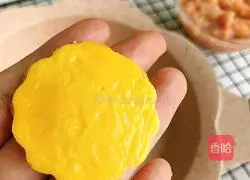 Illustration of how to make meat egg pancakes 13