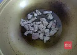 Illustration of home-style stir-fried beans with meat 4