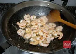 Illustration of how to make fried shrimps 2