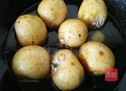 Wuxi Illustration of how to make meat stuffed with gluten 10