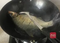 Rock sugar Braised Wuchang fish recipe 4