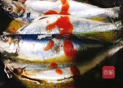 Illustration of braised sardines 4