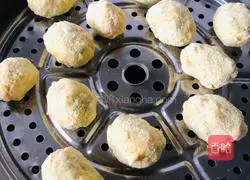 Illustration of how to make corn flour dumplings 4