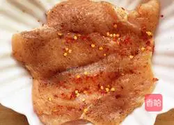 Illustration of how to eat mushroom and chicken for a low-fat weight loss meal without getting fat 3