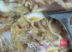 Illustration of how to make pork, cabbage and potato vermicelli stewed 6