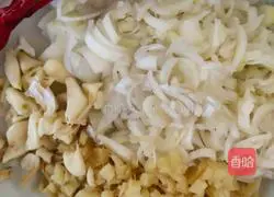 Illustration of how to stew goose in iron pot 3