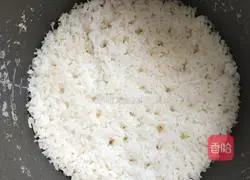 Illustration of how to make fried rice with seasonal vegetables 3