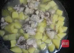 Illustration of how to make potato curry chicken nuggets 6