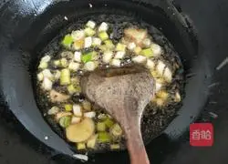 Illustration of braised black fish 3