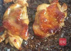 Illustration of how to make teriyaki chicken leg rice 6