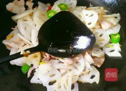 Illustration of how to make fried lotus root meat 7