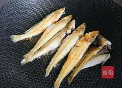 Illustration of how to make tomato sardines 3