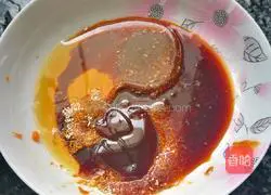 Illustration of braised tofu and crucian carp 8