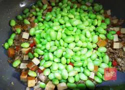 Illustration of how to make stir-fried dried edamame with minced meat 9