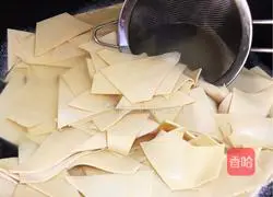 Illustration of how to make fried tofu skin with hot pepper 2
