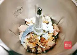 Illustration of how to welcome the new year with jade lamp 7