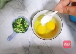 Illustration of how to make green pepper and shredded pork and tamagoyaki bento 7