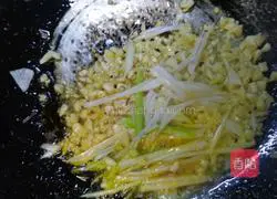 Illustration of how to make braised prawns for a prosperous Chinese New Year 8