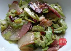 Illustration of how to make fried bacon with bitter melon 10