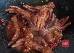 Tiger Illustration of how to make chicken feet with skin 8