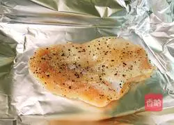 Illustration of how to make garlic grilled chicken breast 6