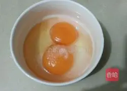 Illustration of how to make scrambled eggs with lettuce 4