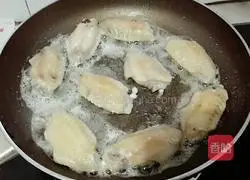 Illustration of how to make Coke Chicken Wings 3