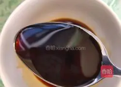 Illustration of how to make saliva chicken legs 8