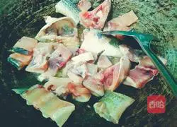 Illustration of how to make spicy mullet fillets 3