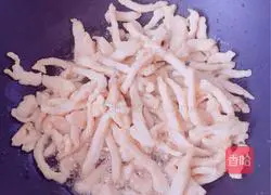 Illustration of making sweet and sour chicken tenders 4