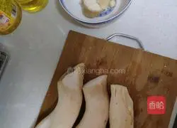 Illustration of how to make king oyster mushrooms with abalone juice 1