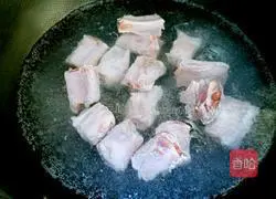 Home-style Braised Pork Ribs and Potatoes Recipe Illustration 3