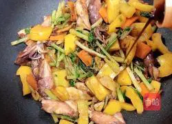 Illustration of how to make fried squid with soy sauce (10-minute quick dish)