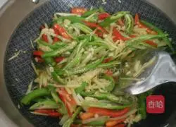 Illustration of traditional Huajia making 4