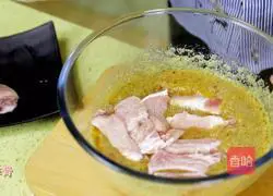 Children's version of fried pork ribs, with a strong apple aroma! Illustration of how to do it 13