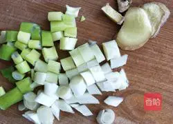 Illustration of braised black fish 1