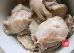 Illustration of how to make steamed abalone with vermicelli 3