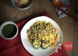 Illustration of how to make cucumber rice bucket 19